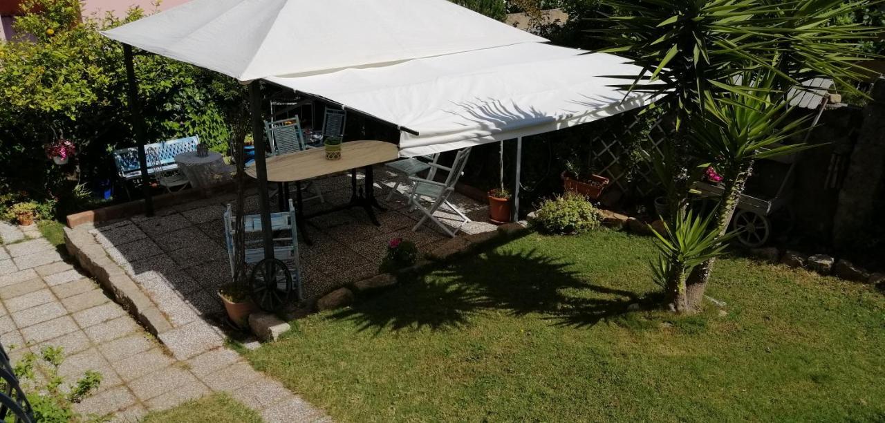 La Porta Sulla Costa Bed & Breakfast San Pantaleo Bagian luar foto