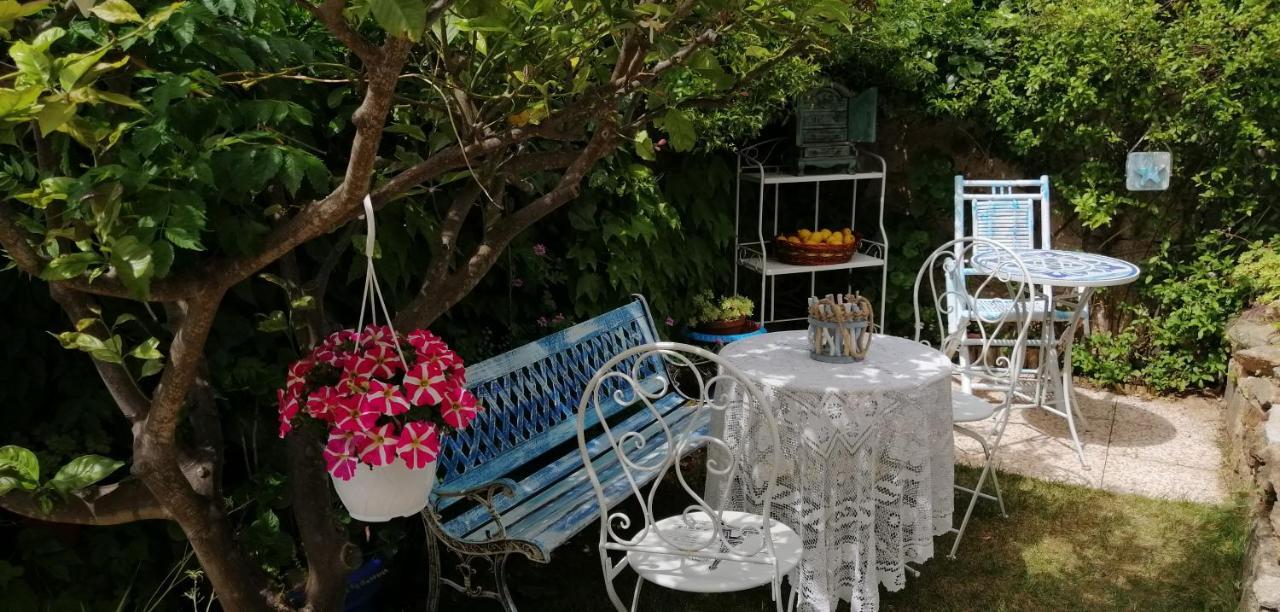 La Porta Sulla Costa Bed & Breakfast San Pantaleo Bagian luar foto