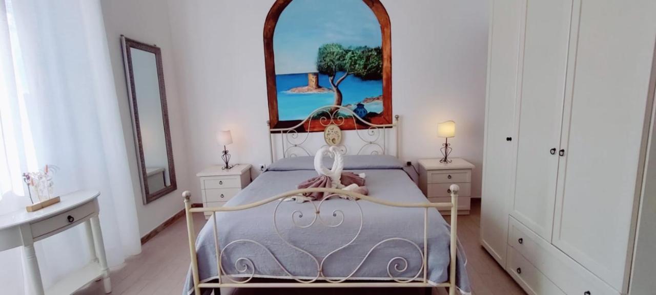 La Porta Sulla Costa Bed & Breakfast San Pantaleo Bagian luar foto
