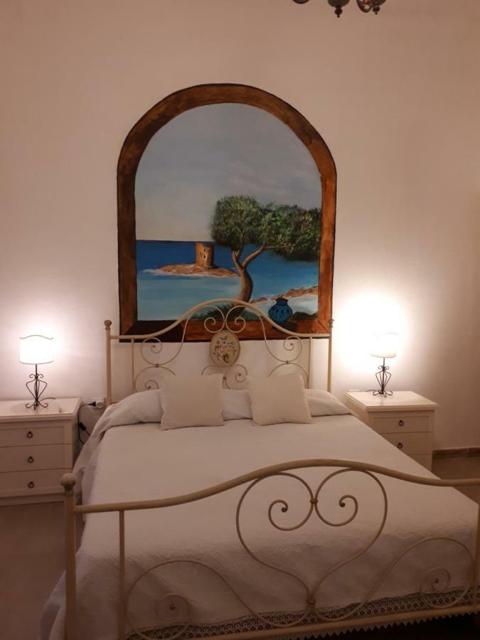 La Porta Sulla Costa Bed & Breakfast San Pantaleo Bagian luar foto